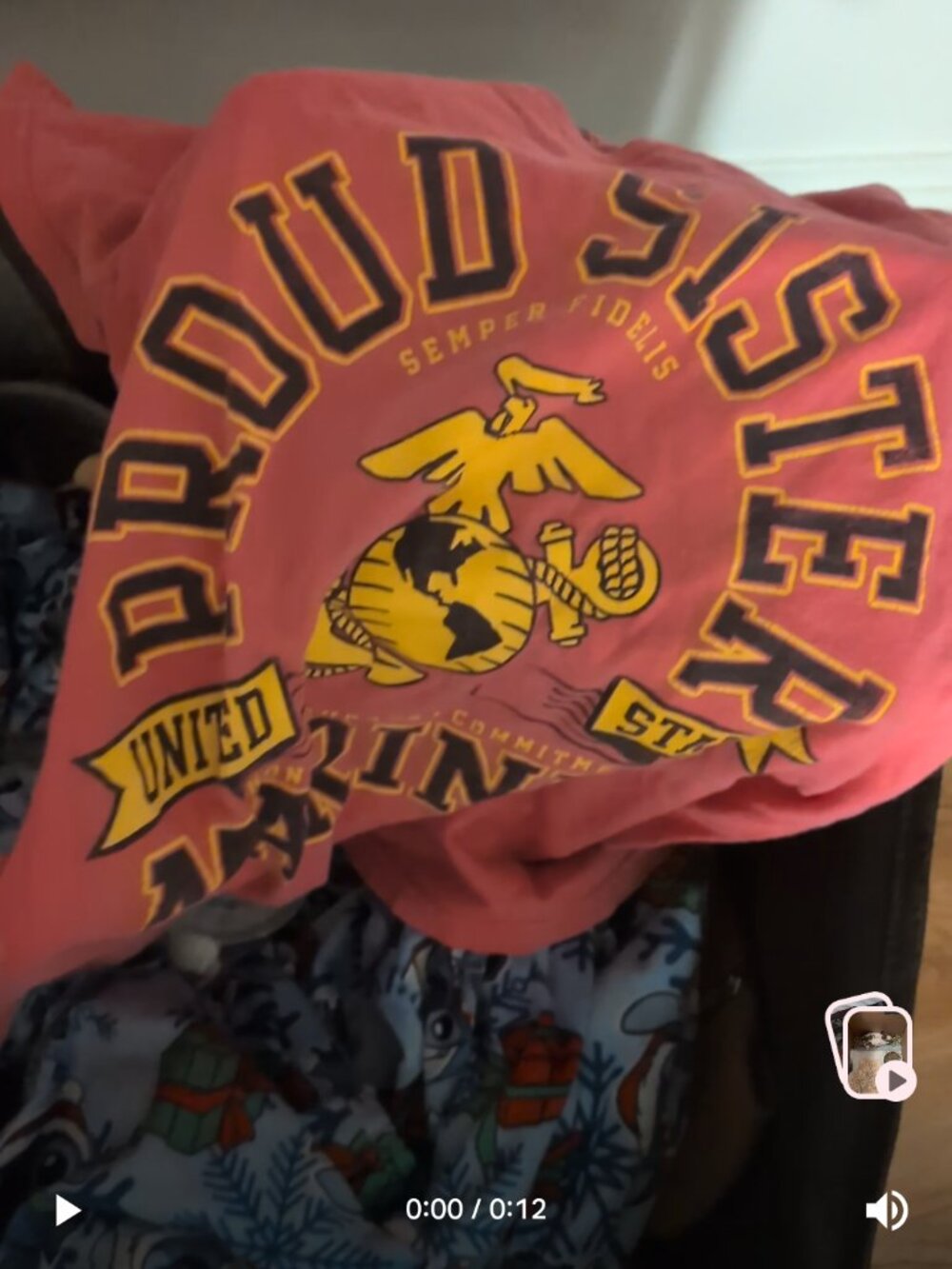 Clothes - Picture 3 of 3